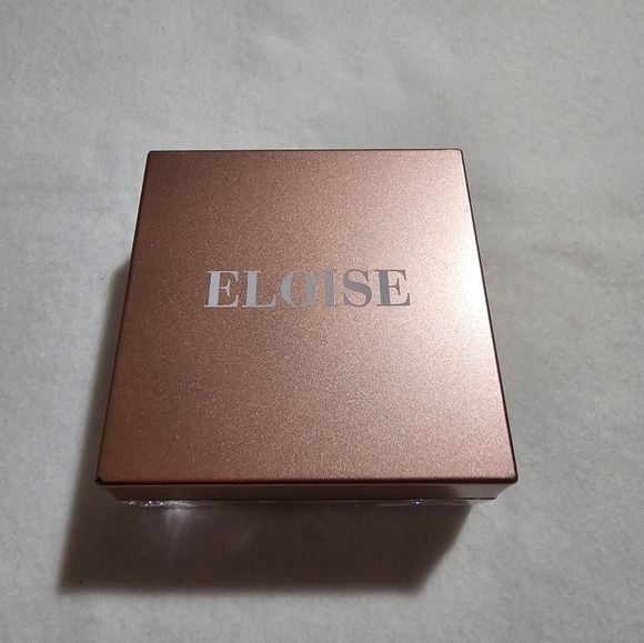 Eloise Setting Powder. - Picture 2 of 4